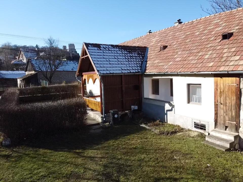 Devenyi Vendeghaz Apartment Csesznek Exterior foto